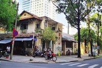 Khu “đất vàng” tại quận 1 (TP.HCM) đã được Tổng công ty Lương thực miền Nam (Vinafood 2) bán với giá rẻ, không qua đấu giá.