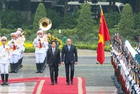 Chủ tịch nước Lương Cường chủ trì Lễ đón chính thức Tổng thống Cộng hòa Bulgaria Rumen Radev. Ảnh: Đức Thanh 