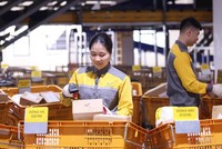 Doanh thu bưu chính cán mốc 70.000 tỷ đồng 