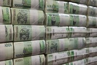 Các cọc tiền won tại Ngân hàng Hàn Quốc ở Seoul. Ảnh: Bloomberg