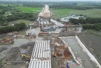 Thi công đường Vành đai 3 đoạn qua TP. Thủ Đức - Ảnh: Lê Anh 