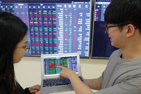 Cổ phiếu của các doanh nghiệp có ROE trên 15% đang được nhiều nhà đầu tư quan tâm