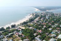 Cửa Tùng, một trong những thắng cảnh du lịch nổi tiếng của tỉnh Quảng Trị. Ảnh: Ngọc Tân