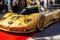 Tác phẩm nghệ thuật này sở hữu kích thước tương đồng với Pagani Zonda phiên bản thật. Ảnh: IBP Media