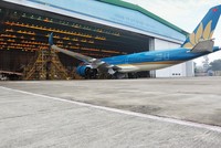 Một hangar của Vietnam Airlines tại sân bay Nội Bài.