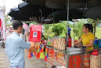 Thanh toán trực tuyến tại chợ Đại Từ, Thái Nguyên.