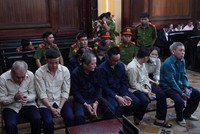 Các bị cáo trong vụ án cùng bị tuyên phạt về tội "Lừa đảo chiếm đoạt tài sản".