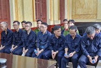 Các bị cáo tại tòa.