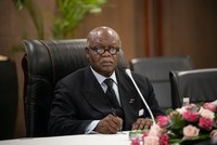 Chủ tịch Liên minh Nghị viện Pháp ngữ, Phó Chủ tịch thứ Nhất Quốc hội Cameroon Hilarion Etong. Ảnh: Cổng TTĐT Quốc hội/ Phạm Thắng. 