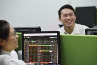 Chỉ số VN-Index tiếp tục tăng trưởng hai con số trong năm 2024