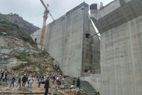 Bộ Công thương đề nghị tuyệt đối không để xảy ra các vụ tai nạn tương tự sự cố giàn giáo khi đổ bê tông đập tại công trình thủy điện Đắk Mi 1, xã Đăk Choong, huyện Đăk Glei, tỉnh Kon Tum vào ngày 31/12/2024 vừa qua. 