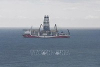 Tàu khoan của Thổ Nhĩ Kỳ thăm dò khí đốt tại Biển Đen. Ảnh: Anadolu Agency/TTXVN