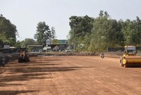 Thi công cao tốc Biên Hòa - Vũng Tàu đoạn qua Đồng Nai - Ảnh: TTXVN