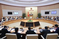 Phiên họp chuyên đề về xây dựng pháp luật tháng 2/2025 của Chính phủ xem xét, cho ý kiến, thông qua đối với 7 dự án luật sẽ trình Quốc hội. Phó Thủ tướng Lê Thành Long thay mặt Thủ tướng Chính phủ điều hành phiên họp. (Ảnh: VGP/Nhật Bắc) 