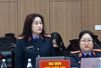 Đại diện Viện Kiểm sát giữ quyền công tố và kiểm sát xét xử vụ án.