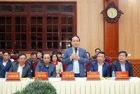 Đoàn công tác của Trường Đại học Kinh tế Quốc dân làm việc với tỉnh Hà Nam Ảnh: Hoa Hiên 