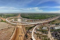 Tuyến T1 đoạn từ nút giao Quốc lộ 51 vào sân bay Long Thành. (Ảnh: Lê Toàn) 