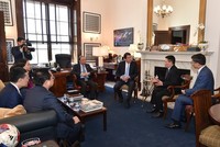 Việt Nam trong nhóm các nước được Mỹ tạm dừng áp thuế đối ứng 90 ngày 