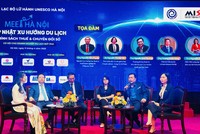 Các diễn giả trong phiên tọa đàm tại Hội thảo Cập nhật xu hướng du lịch, chính sách thuế và chuyển đổi số - Cơ hội cho doanh nghiệp du lịch bứt phá”, do CLB Lữ hành UNESCO tổ chức, chiều 11/4/2025.