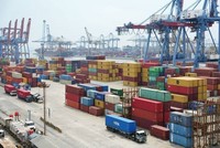 Quang cảnh cảng hàng hóa ở Jakarta, Indonesia. Ảnh: Getty Images/TTXVN