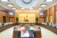 Phiên họp chiều 17/4 của Ủy ban Thường vụ Quốc hội. 