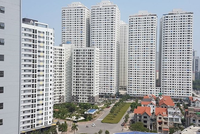 Giá dịch vụ quản lý vận hành nhà chung cư có thang máy tại Hà Nội có giá tối đa là 16.500 (đồng/m2/tháng). (Hình minh họa)