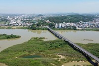 Cầu Trà Khúc 1 có tổng vốn đầu tư gần 2.200 tỷ dự kiến khởi công vào tháng 10/2025. 