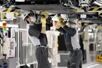 Nissan sẽ đóng cửa 7 trong số 17 nhà máy dưới chiến lược tái cấu trúc của CEO mới. Ảnh: Getty 