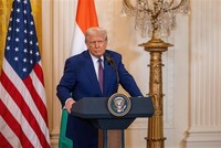 Tổng thống Mỹ Donald Trump phát biểu tại cuộc họp báo ở Nhà Trắng, Washington D.C., ngày 14/2/2025. Ảnh: THX/TTXVN