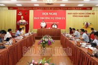 Ban Thường vụ Tỉnh ủy Nam Định sơ kết công tác 6 tháng đầu năm 2025. Ảnh báo Nam Định
