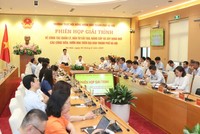 Phiên họp giải trình của Thường trực HĐND TP. Hà Nội ngày 4/6/2025.