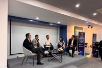 Các chuyên gia, đại biểu chia sẻ tại sự kiện công bố Báo cáo Nền kinh tế AI Việt Nam 2025.