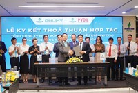 PVFCCo - Phú Mỹ và PVOIL ký kết thỏa thuận hợp tác trong lĩnh vực dịch vụ, thương mại và hóa chất 