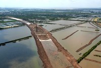 Công trường dự án đường vành đai 2 đoạn tuyến Tân Vũ -Hưng Đạo- đường Bùi Viện.