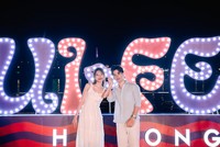 Biển người đổ về Vịnh Pháo hoa Hạ Long xem bắn pháo hoa cuối tuần