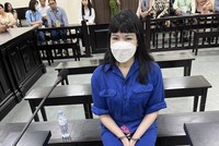 Bị cáo Vũ Thị Thu Nhung, cựu Phó giám đốc Ngân hàng Eximbank chi nhánh Ba Đình.