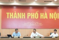Chủ tịch UBND thành phố Hà Nội Trần Sỹ Thanh phát biểu chỉ đạo tại cuộc họp.