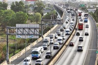 Một đoạn cao tốc TP.HCM - Trung Lương