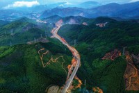 Chính sách thúc đẩy đầu tư công là động lực tăng trưởng cho nhóm vật liệu xây dựng, xây lắp