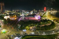 Lễ hội ánh sáng trong chuỗi hoạt động của Lễ hội tinh hoa Đại ngàn - Biển xanh hội tụ hấp dẫn người dân và du khách. Ảnh: BTC. 