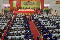 Đại biểu biểu quyết thông qua Nghị quyết Đại hội đại biểu Đảng bộ thành phố lần thứ I, nhiệm kỳ 2025 - 2030.