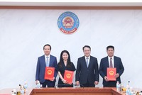 Thứ trưởng Bộ Tài chính Trần Quốc Phương trao quyết định tiếp nhận, bổ nhiệm 3 lãnh đạo Cục, Vụ.
