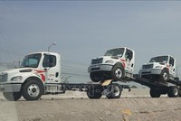 Ô tô sản xuất tại Mexico được vận chuyển đến cửa khẩu biên giới để xuất khẩu sang Mỹ. Ảnh minh họa: Phi Hùng/PV TTXVN tại Mexico 