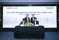 Đại diện Taseco Land và CapitaLand Development ký kết biên bản ghi nhớ hợp tác chiến lược.