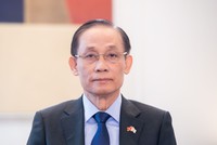 Bí thư Trung ương Đảng, Bộ trưởng Ngoại giao Lê Hoài Trung.