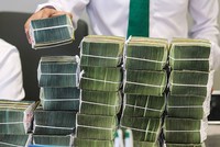 Việc ngân hàng tăng lãi suất cho vay trong bối cảnh cầu tín dụng cuối năm tăng lên, lãi suất huy động tăng chậm là dễ hiểu. 