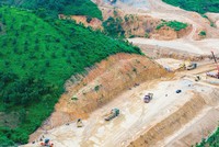 Chính phủ đang rốt ráo thúc đẩy giải ngân đầu tư công trong thời gian còn lại của năm