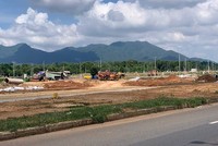 Dự án “đứng hình”, doanh nghiệp “đứng tim” - Bài 4: Cả dự án khu công nghiệp lẫn bệnh viện đều lao đao 