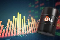 Giá xăng vừa tăng từ 450 - 530 đồng/lít từ 15 giờ chiều nay, 4/12/2025. 