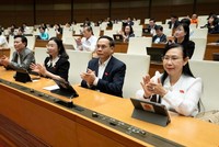 Các đại biểu tại Nghị trường sáng nay. 